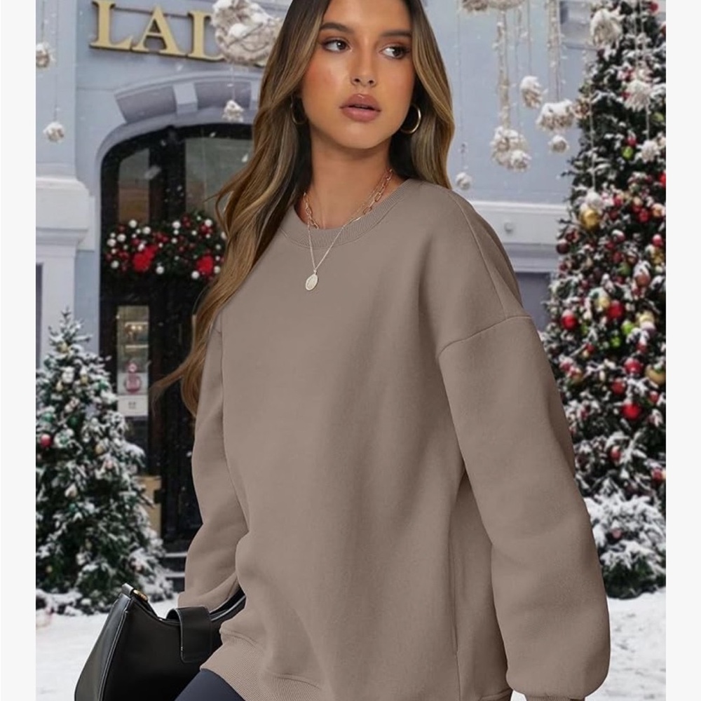 Stylish Brown Sweatshirt with Side Slits and Pockets, size XXL